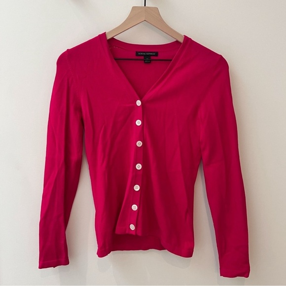BANANA REPUBLIC HOT PINK FOREVER CARDIGAN size S - Picture 1 of 5